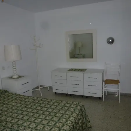 Schoner Bungalow In Parkahnlicher Umgebung Mit Gemeinschaftspool *