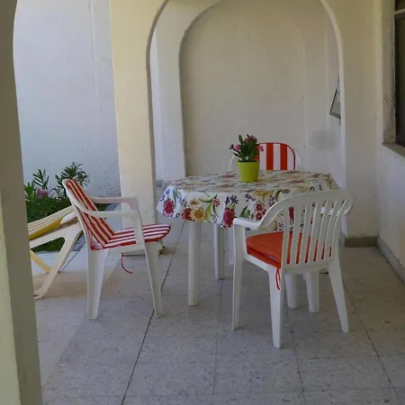 Schoner Bungalow In Parkahnlicher Umgebung Mit Gemeinschaftspool *